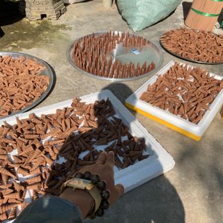 Nhang Nụ Trầm Hương Xưởng Dương Gia Lhe