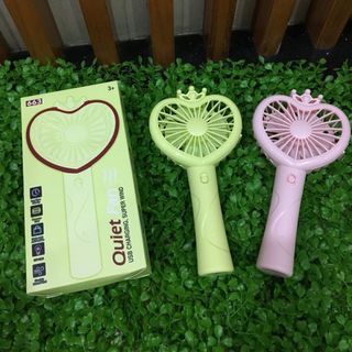Quạt cầm tay hình trái tim