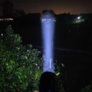 ĐÈN PIN SIÊU SÁNG XHP50