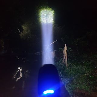 ĐÈN PIN SIÊU SÁNG XHP50