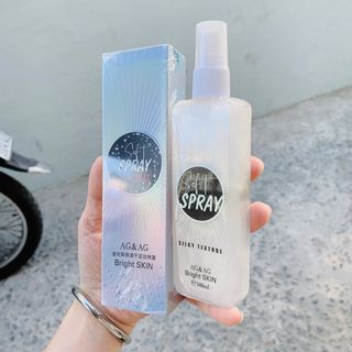 Xịt khoá nền trang điểm bắt sáng AG&AG Bright Skin