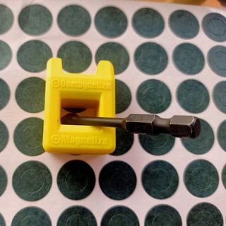 Tạo từ tính, khử từ tính cho đầu Vít vặn Magnetize/Demagnetize