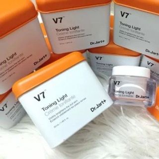 Kem V7 hộp vuông