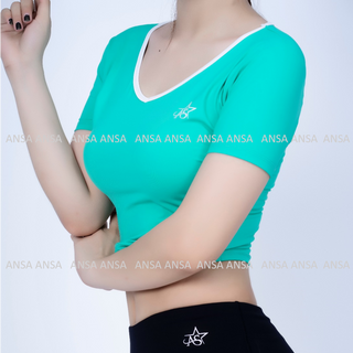 Bộ thể thao nữ quần short chữ V áo croptop có tay- DN1