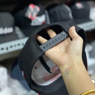 NÓN KẾT JEANS RÁCH BỤI