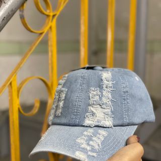 NÓN KẾT JEANS RÁCH BỤI