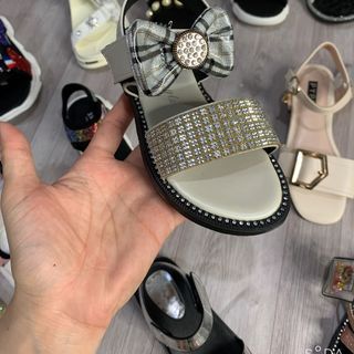 Lô trẻ em Quảng Châu