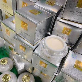 Kem face Pháp chữ A hộp lớn 50g