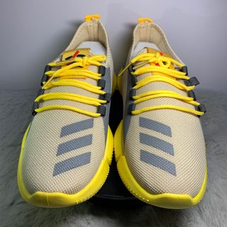 Giày Sneaker Vàng