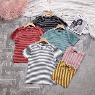 Áo ôm sọc kẻ nhí