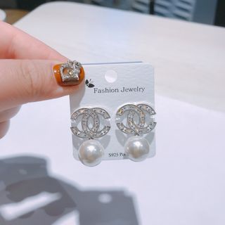 Khuyên tai hot trend