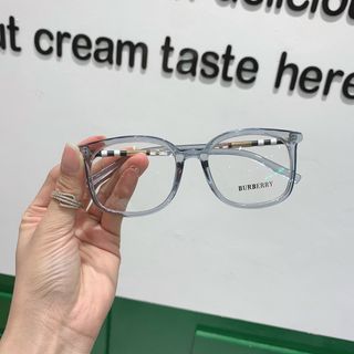 Mắt kính giả cận form vuông size L