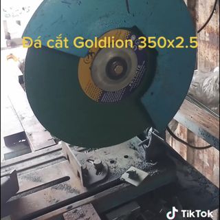 Đá cắt Goldlion 350 Xanh