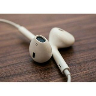 Tai nghe có dây E-18 ( Bảo hành 99 năm )