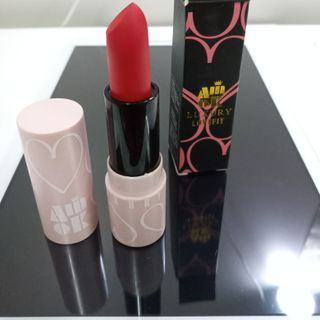 Son thỏi lì màu tone đỏ