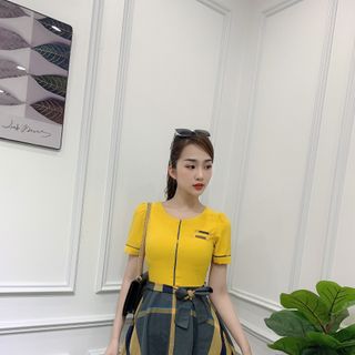 váy pha chân kẻ
