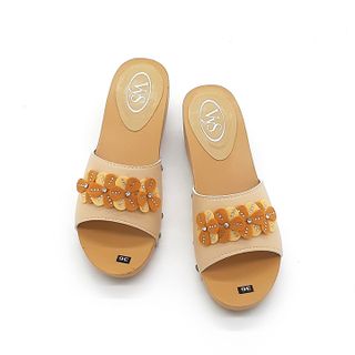 Giá Gốc tại xưởng dép nữ đế xuồng 4 bông đế 5 phân giá 55K