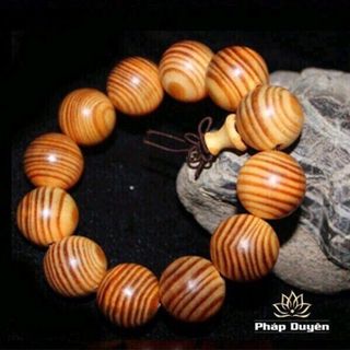 vòng tay gỗ huyết long
