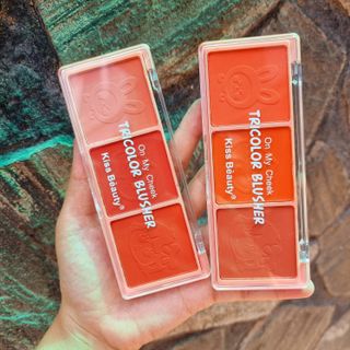 Má hồng 3 ô vuông Kiss beauty
