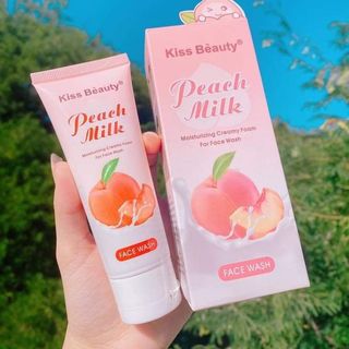 Sữa rửa mặt đào Kiss Beauty