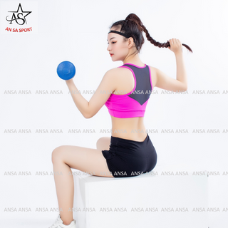 Quần short thể thao nữ chữ V