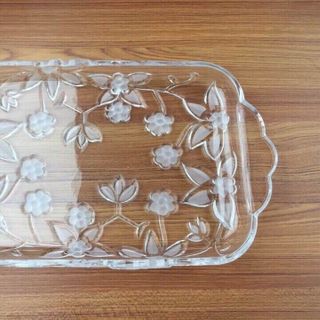 Khay thủy tinh cao cấp trắng mài