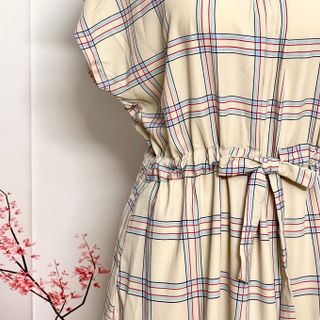Đầm caro tay liền