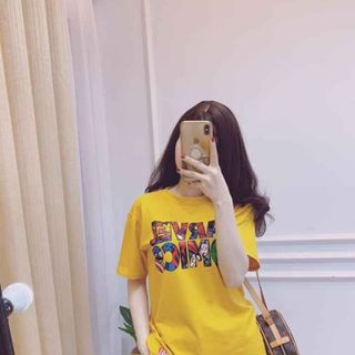 M79 - áo thun nữ màu vàng in chữ