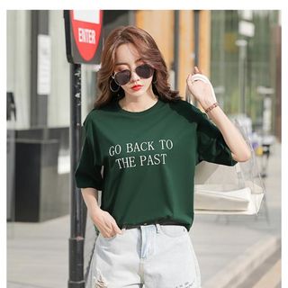 M91 - áo thun nữ màu rêu dáng rộng in chữ