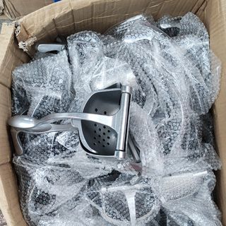 Máy ép gang hoa quả bằng tay