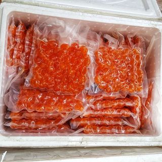 Lòng đỏ trứng muối loại 12gr/quả - Lốc 50 quả
