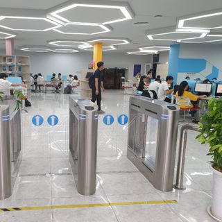 Cổng kiểm át vé cho khu vui chơi, Cổng kiểm át lối đi bộ Toàn An