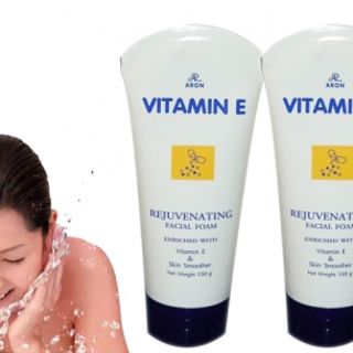 Sữa rửa mặt dưỡng ẩm AR Vitamin E Moisturizing Facial Wash