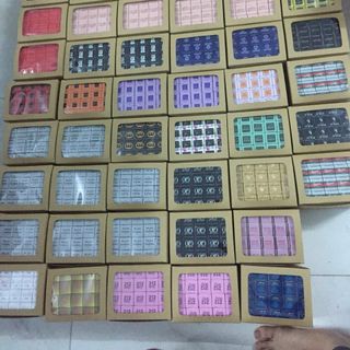 Nước hoa dạng son xoay