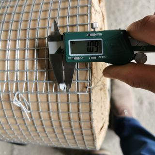 Lưới Thép Hàn Mạ Kẽm Mắt 10Mm Dày 1 Ly Hàng Có Sẵn