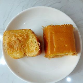 Bánh mì chà bông hộp 2 miếng Sỉ 7k. Thùng 100 giảm HSD: 1 tháng