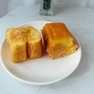 Bánh mì chà bông hộp 2 miếng Sỉ 7k. Thùng 100 giảm HSD: 1 tháng