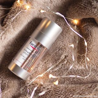 Eucerin Tinh chất giảm thâm nám và dưỡng trắng da Eucerin UltraWHITE+ Spotless Double Booster Serum 30ml