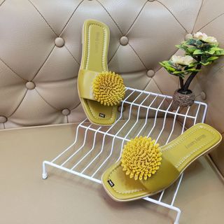 Dép kiểu số 3 sỉ rẻ 42 k , giá sỉ rẻ nhé