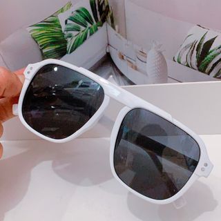 KÍNH MÁT NAM NỮ THỜI TRANG 8176