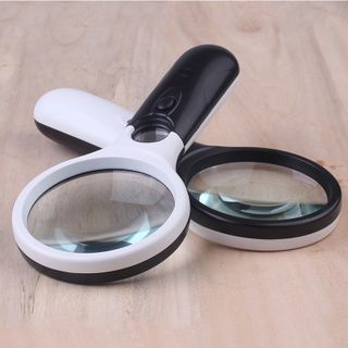 Kính lúp cầm tay có đèn