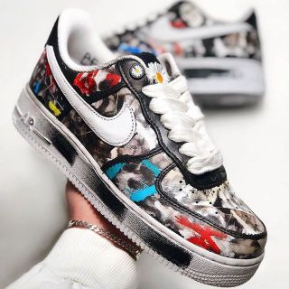 Giày thể thao nam nữ