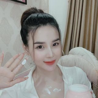 Kem Dưỡng Trắng Body Sugar Baby