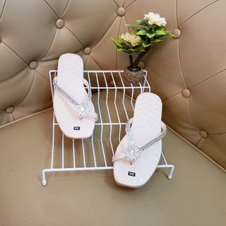 Kẹp ngón bông cúc nhỏ sỉ 50 k