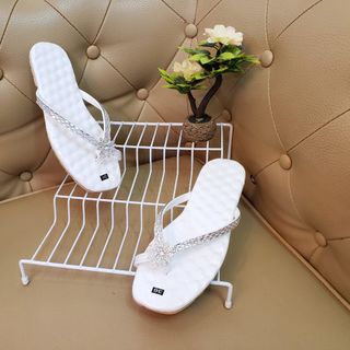 Kẹp ngón bông cúc nhỏ sỉ 50 k