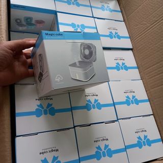 Quạt mini phun sương để bàn tạo hơi nước tiện lợi giá sỉ