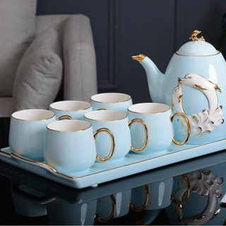 Bộ bình cốc kèm khay sứ cao cấp phong cách châu âu họa tiết mẹ con cá voi