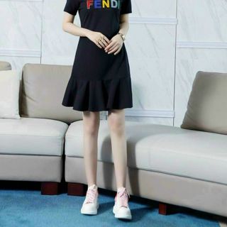 Đầm thêu đính đá hàng cao cấp siêu xinh.