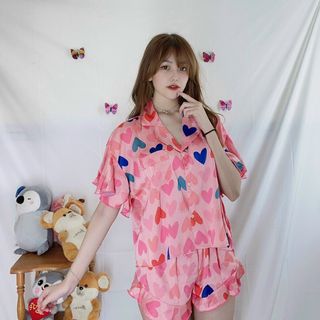 Lụa đùi tay cánh dơi