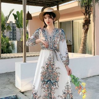 Đầm lụa siêu sang trẻ xinh đẹp.